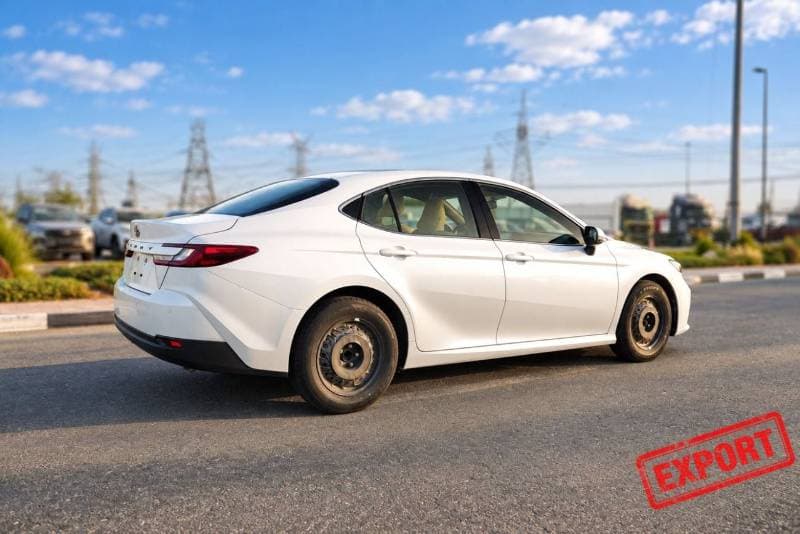 2025 Toyota Camry LE thumbnail 6