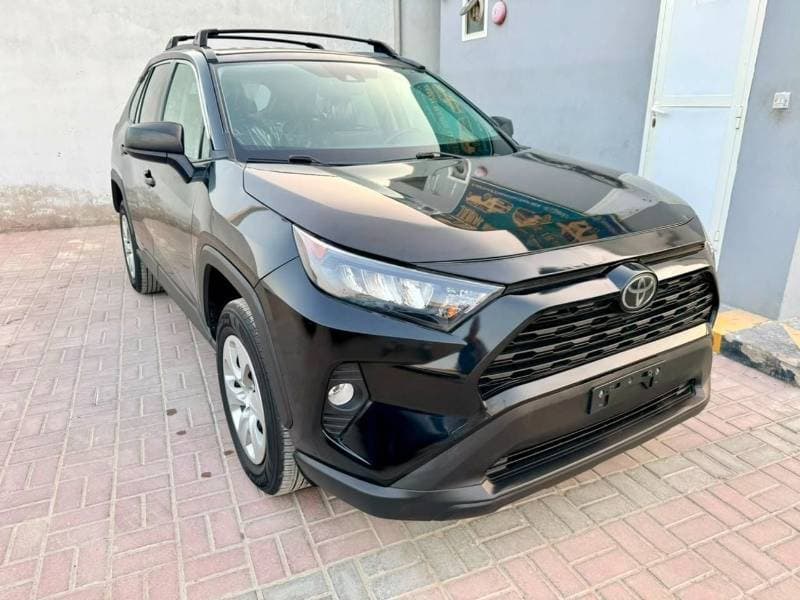 2020 Toyota RAV4 LE