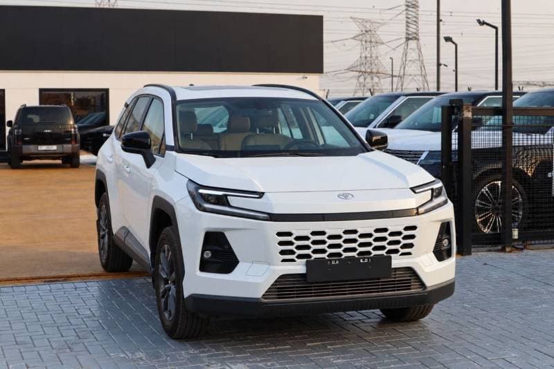 2026 Toyota RAV4 EXR HEV thumbnail 3