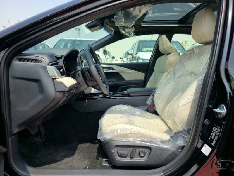 2026 Toyota Camry GLE thumbnail 6