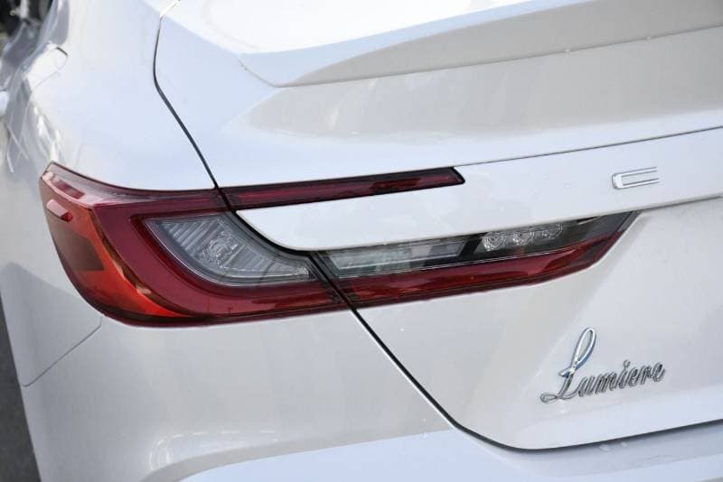2026 Toyota Camry LUMIERE HEV thumbnail 4