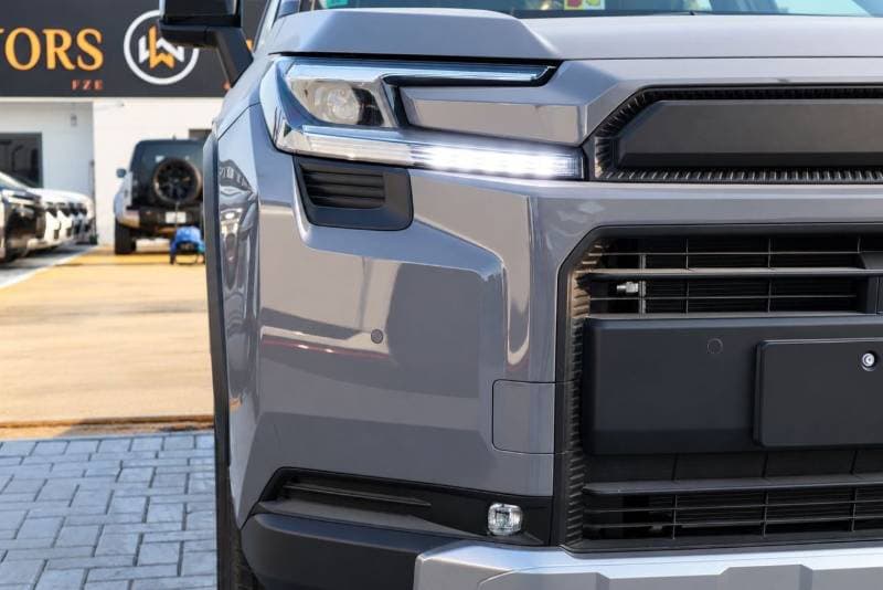 2026 Toyota RAV4 ADVENTURE thumbnail 7
