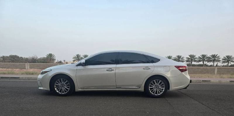 2017 Toyota Avalon LIMITED thumbnail 7