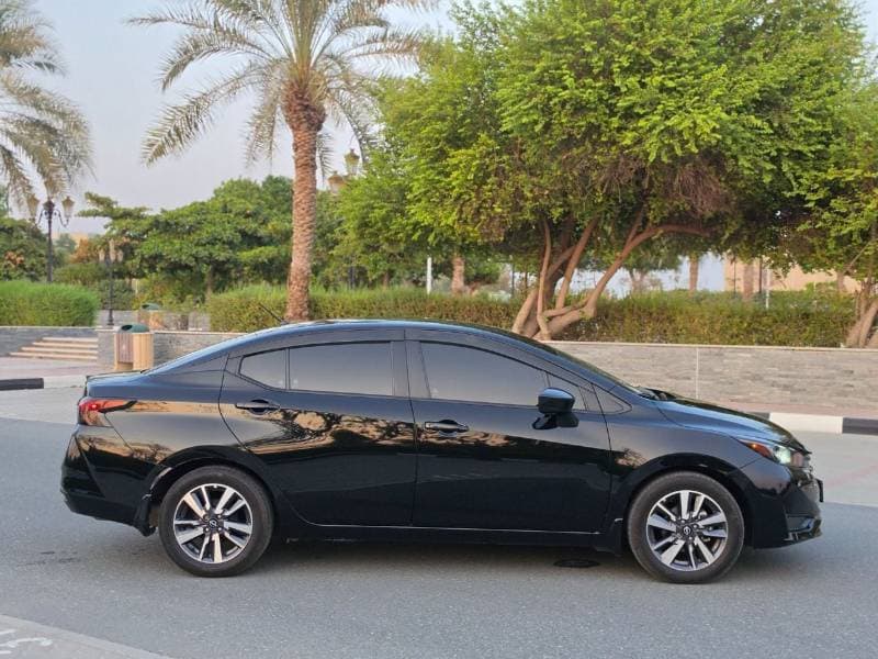 2024 Nissan Versa STANDARD thumbnail 6