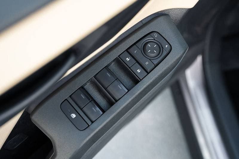 2026 Toyota RAV4 LE thumbnail 6