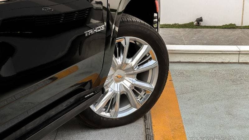 2023 Chevrolet Tahoe HIGH COUNTRY thumbnail 5