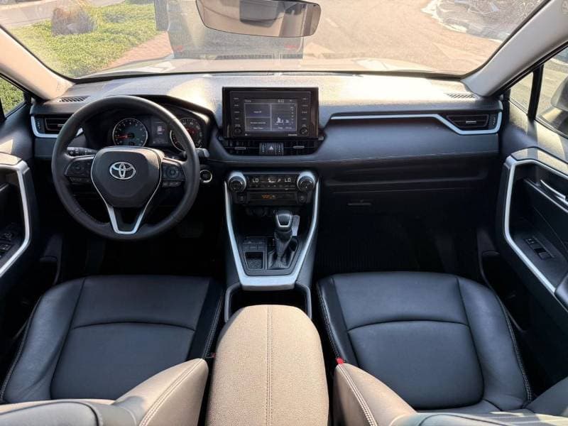 2022 Toyota RAV4 XLE thumbnail 5