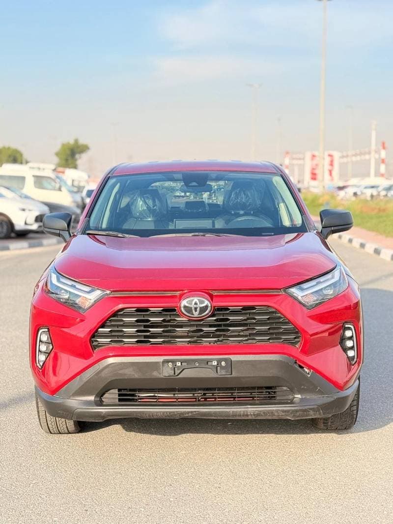 2023 Toyota RAV4 LE thumbnail 2