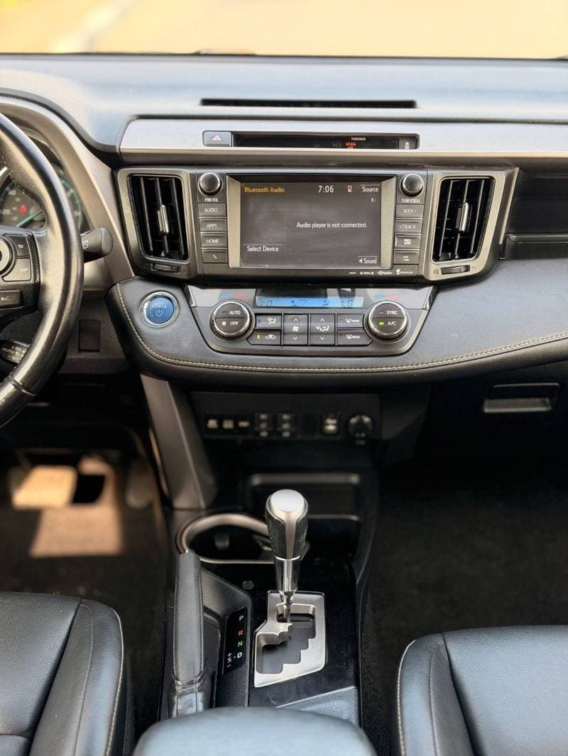 2016 Toyota RAV4 VXR thumbnail 6