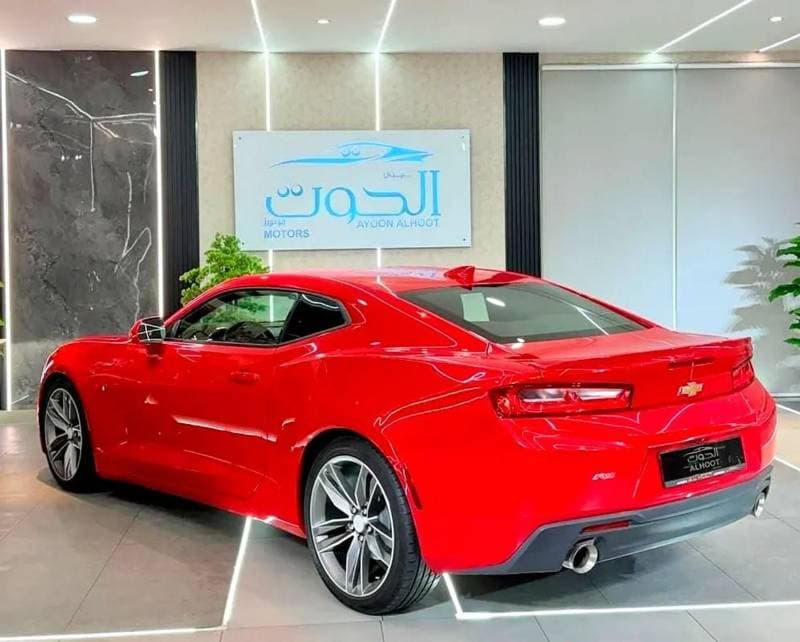 2019 Chevrolet Camaro 1LT thumbnail 3