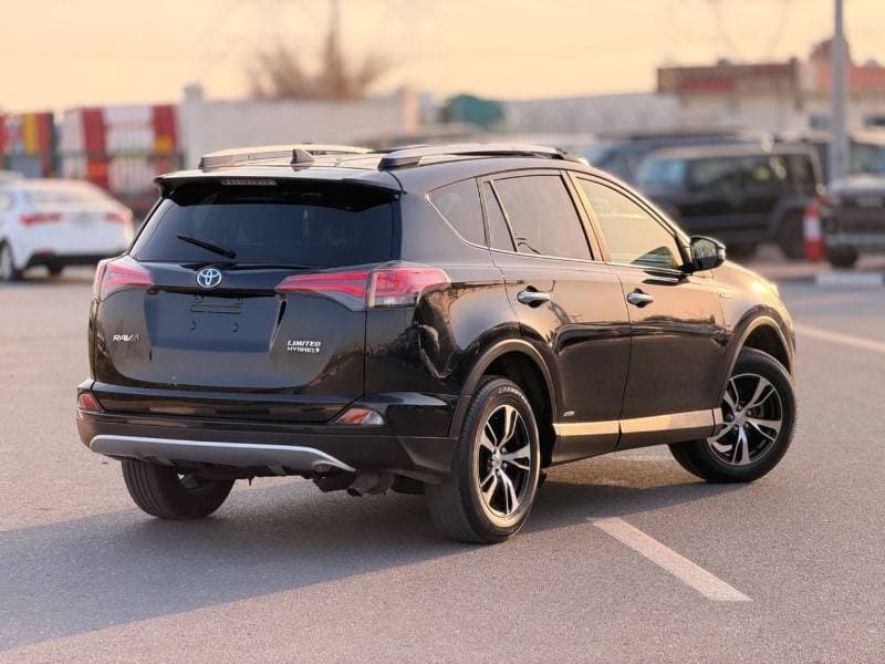 2016 Toyota RAV4 VXR thumbnail 3