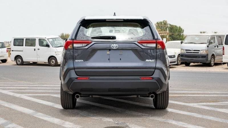 2024 Toyota RAV4 LE thumbnail 5