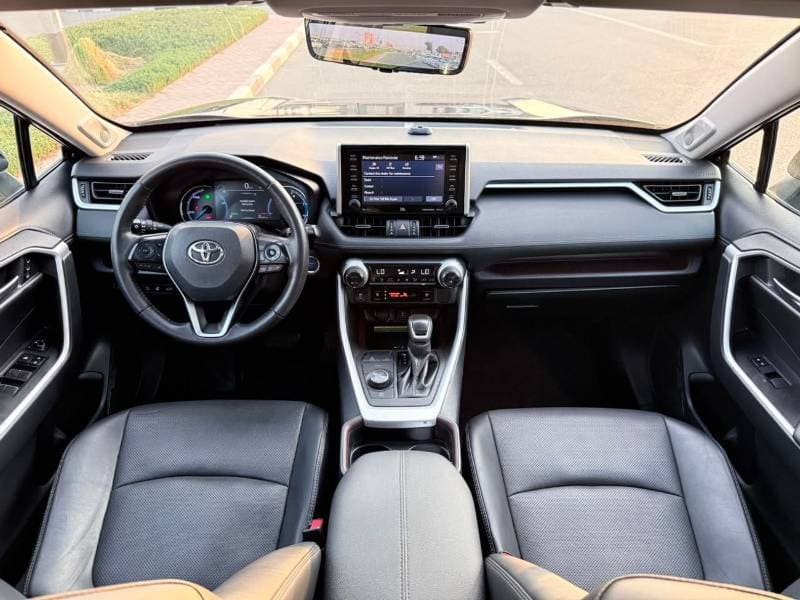 2021 Toyota RAV4 LTD HEV thumbnail 4