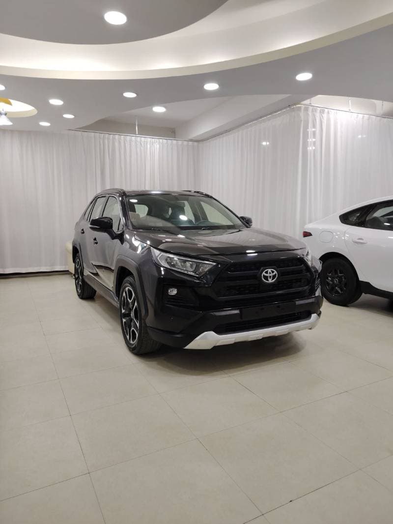 2020 Toyota RAV4 ADVENTURE thumbnail 3