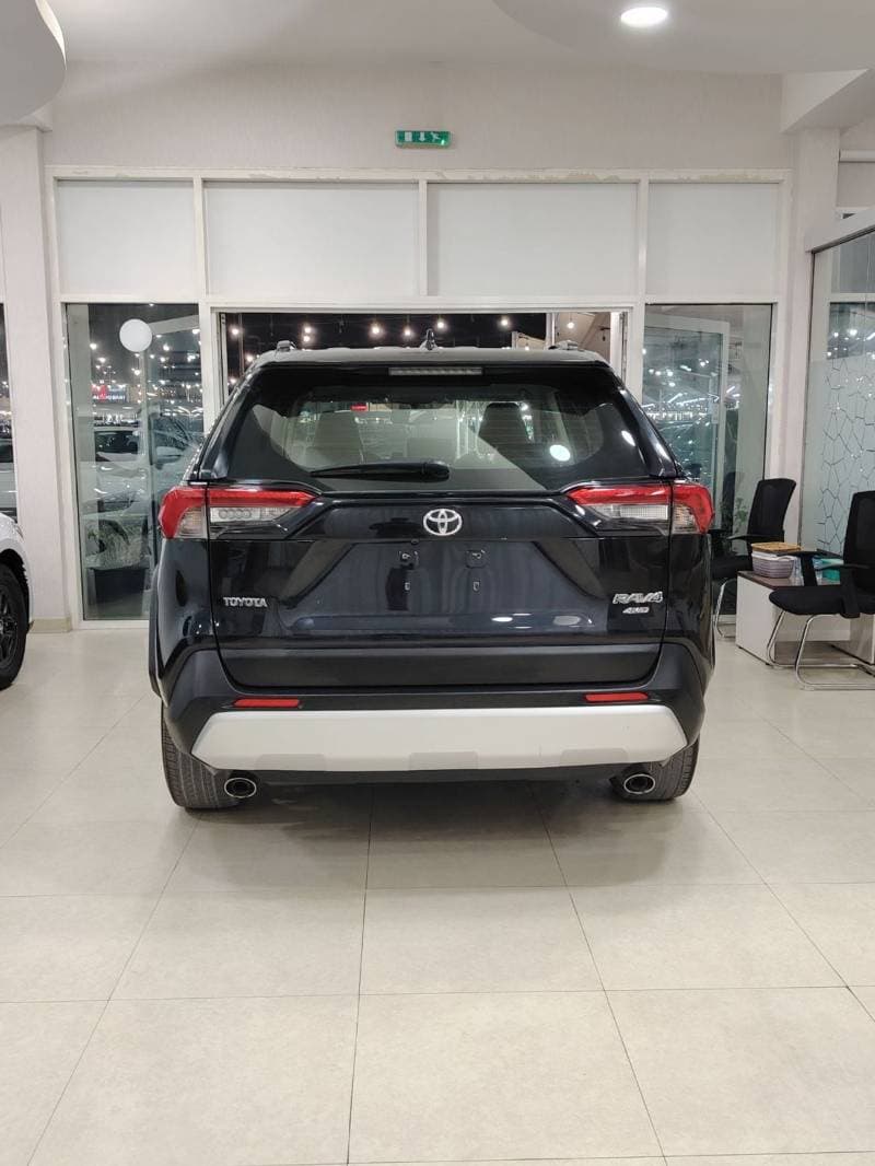 2020 Toyota RAV4 ADVENTURE thumbnail 5