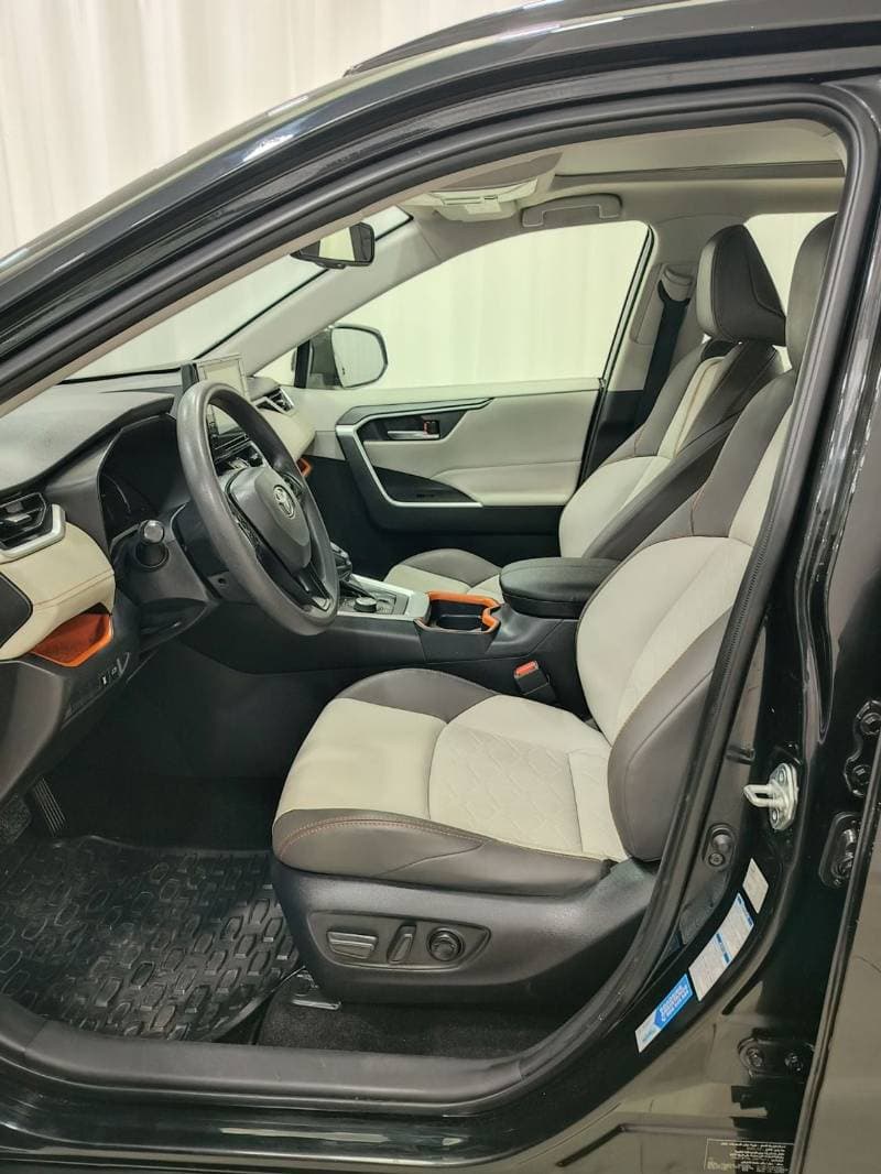2020 Toyota RAV4 ADVENTURE thumbnail 8