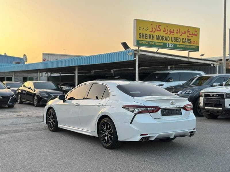 2024 Toyota Camry GRANDE thumbnail 5