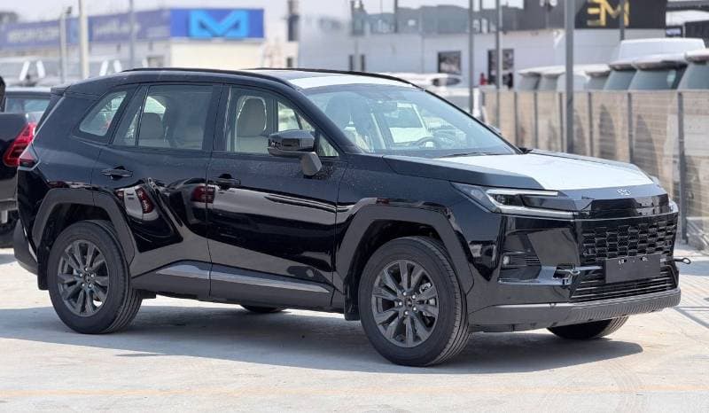 2026 Toyota RAV4 XLE thumbnail 5