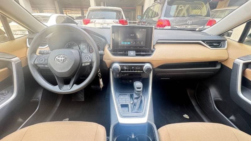 2024 Toyota RAV4 EXR thumbnail 8