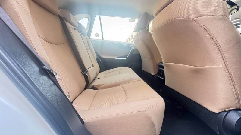 2024 Toyota RAV4 EXR thumbnail 6