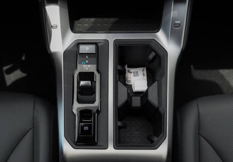 2026 Toyota RAV4 XLE HEV thumbnail 8