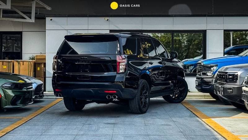2023 Chevrolet Tahoe PREMIER thumbnail 3