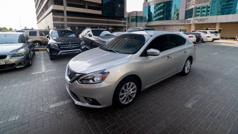 2019 Nissan Sentra S thumbnail 5