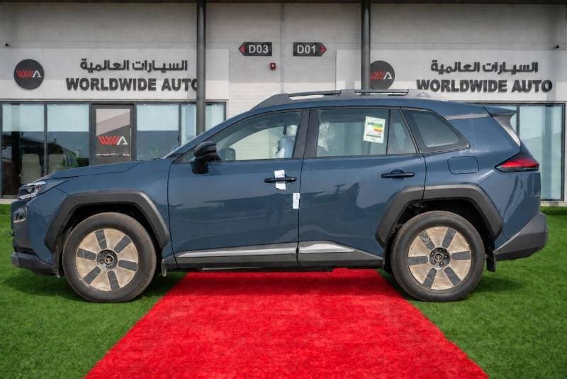 2026 Toyota RAV4 ADVENTURE thumbnail 3