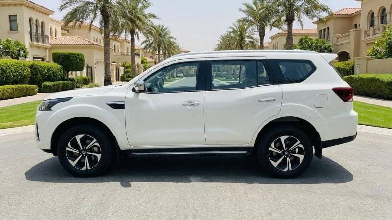2024 Nissan X Terra PLATINUM thumbnail 5