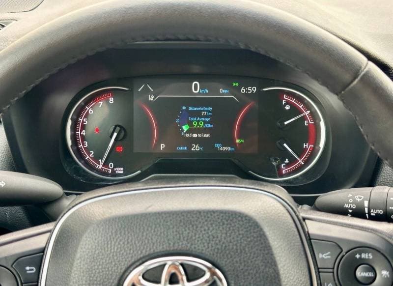 2024 Toyota RAV4 XLE thumbnail 8