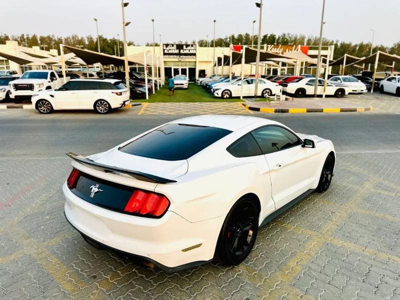 2017 Ford Mustang STANDARD thumbnail 5