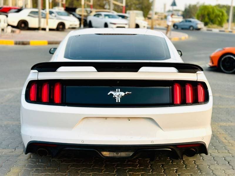 2017 Ford Mustang STANDARD thumbnail 6