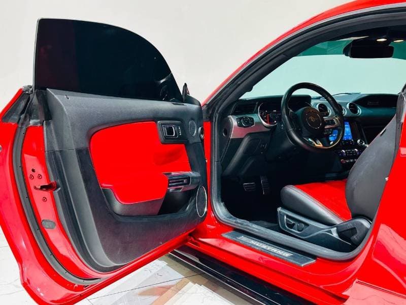 2022 Ford Mustang thumbnail 2