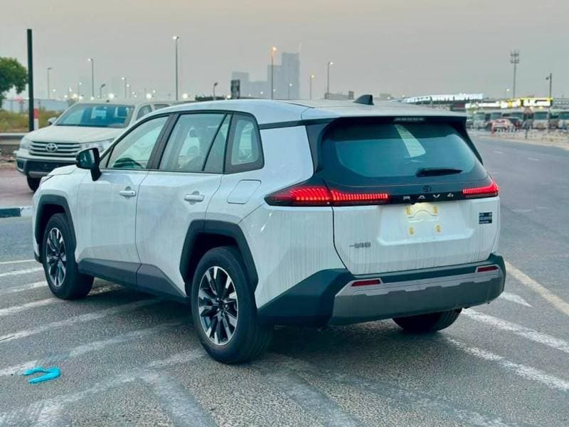 2026 Toyota RAV4 thumbnail 5