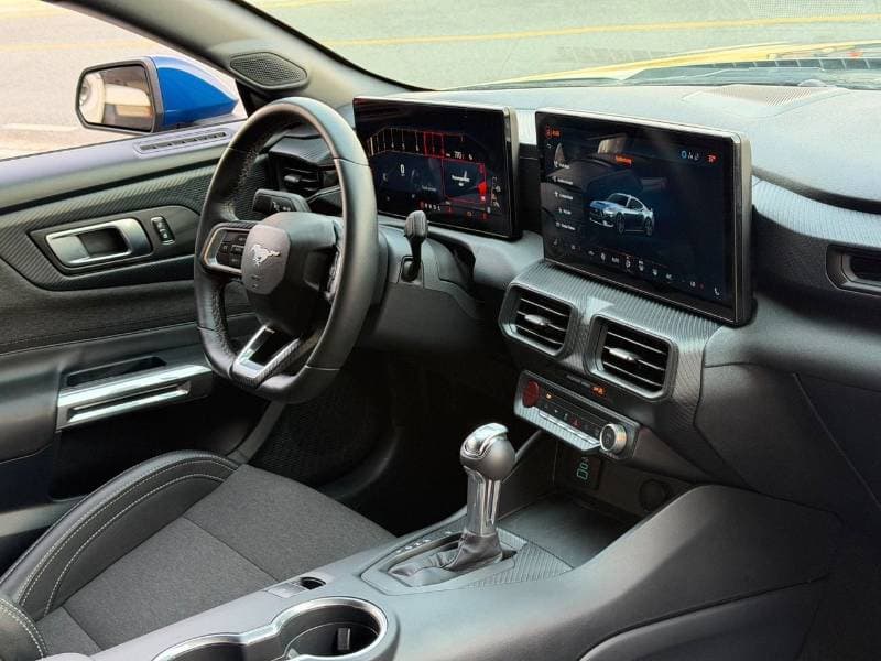 2024 Ford Mustang STANDARD thumbnail 8