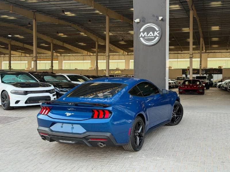 2024 Ford Mustang STANDARD thumbnail 3