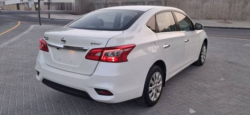2023 Nissan Sentra SV thumbnail 8