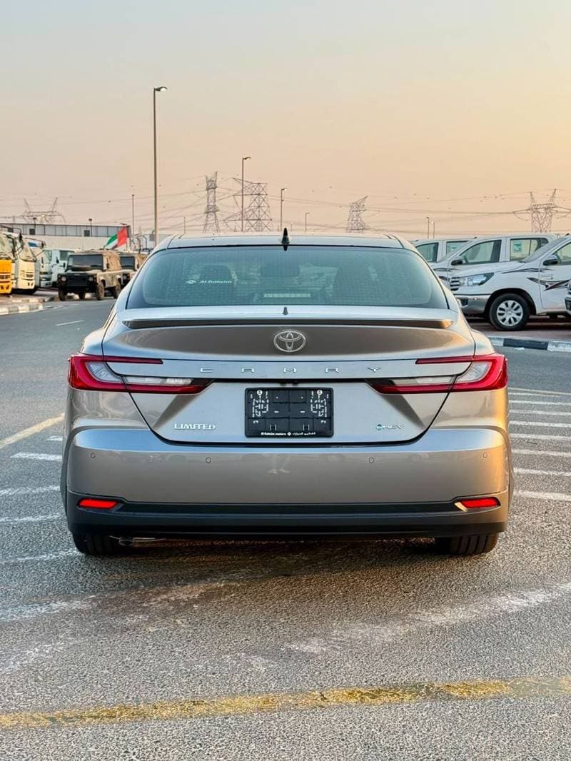 2026 Toyota Camry LIMITED HEV thumbnail 6
