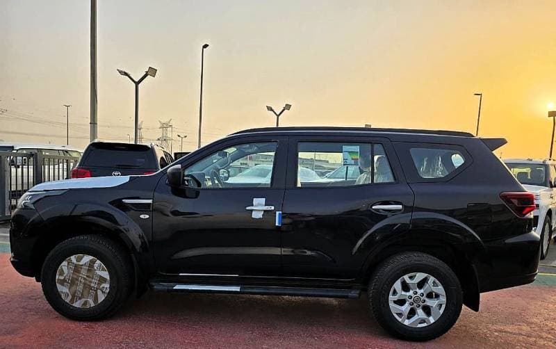 2023 Nissan X Terra SE thumbnail 5