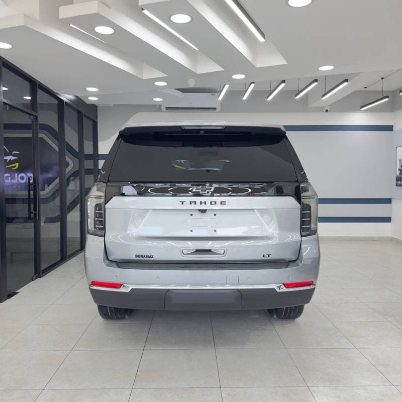 2025 Chevrolet Tahoe thumbnail 5