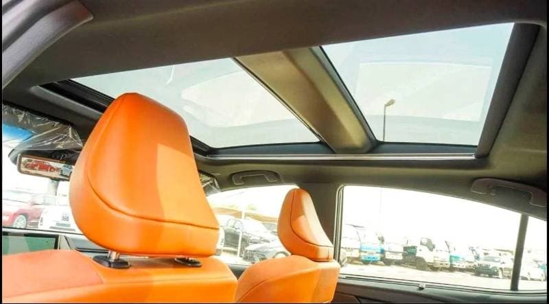 2026 Toyota Camry LUMIERE HEV thumbnail 6