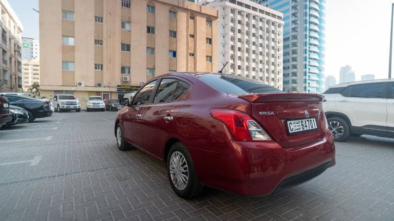 2019 Nissan Versa S thumbnail 7