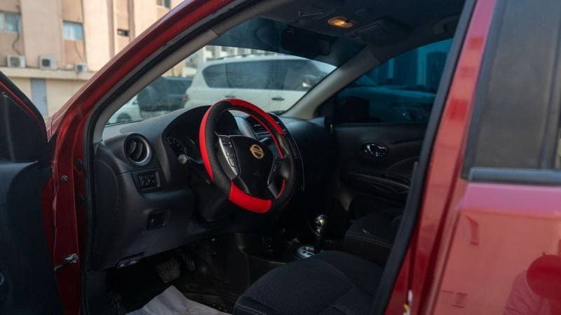 2019 Nissan Versa S thumbnail 5