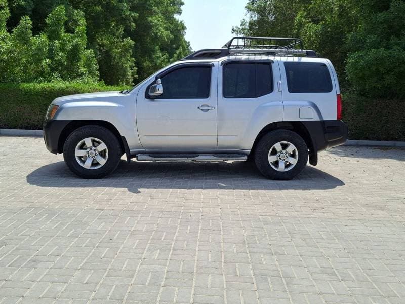 2010 Nissan X Terra S thumbnail 2