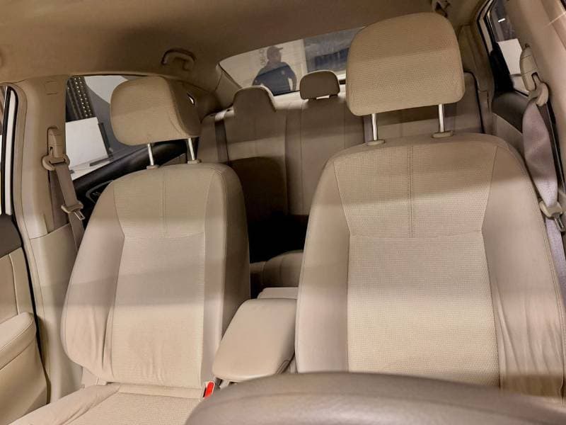 2020 Nissan Sentra SV thumbnail 5