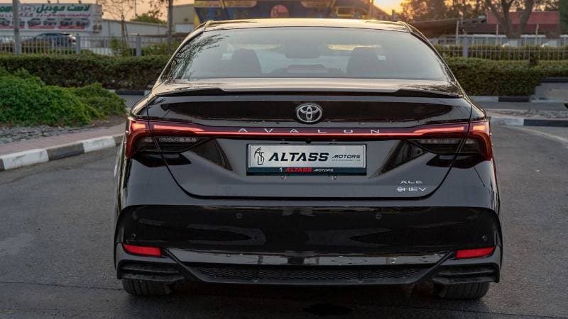 2026 Toyota Avalon XLE thumbnail 4