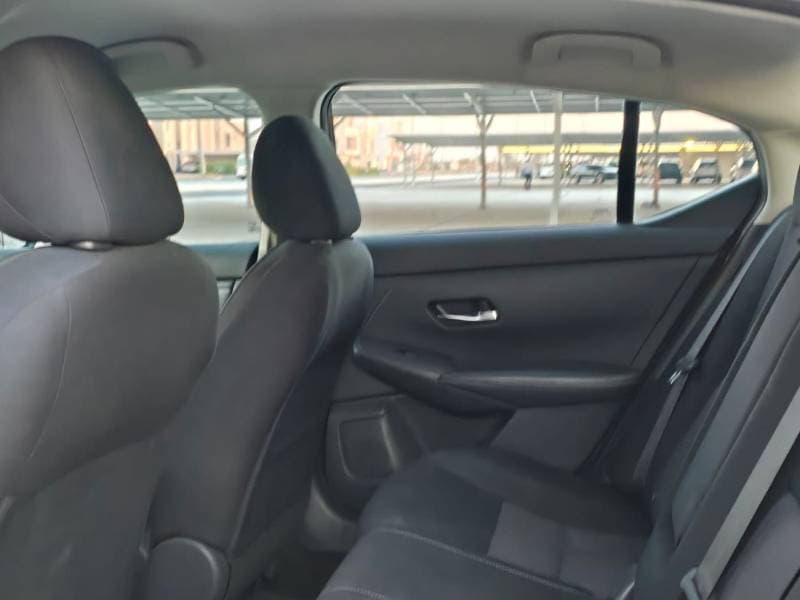 2020 Nissan Sentra S thumbnail 5