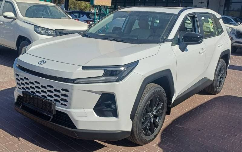 2026 Toyota RAV4 XLE thumbnail 3