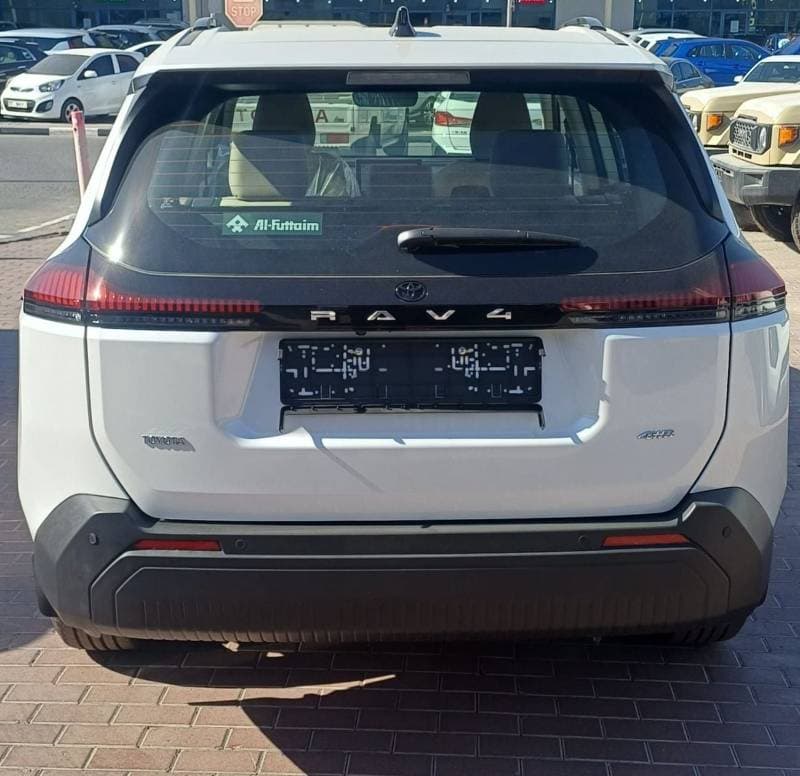 2026 Toyota RAV4 XLE thumbnail 6