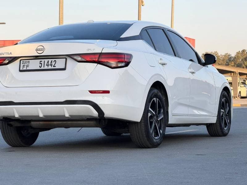 2024 Nissan Sentra SV thumbnail 5
